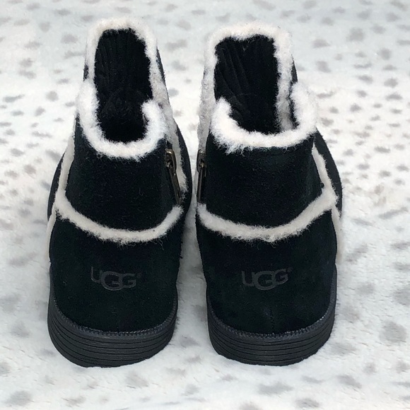 Ugg Coletta Ankle Bootie Suede Shearling Boot - Picture 6 of 7